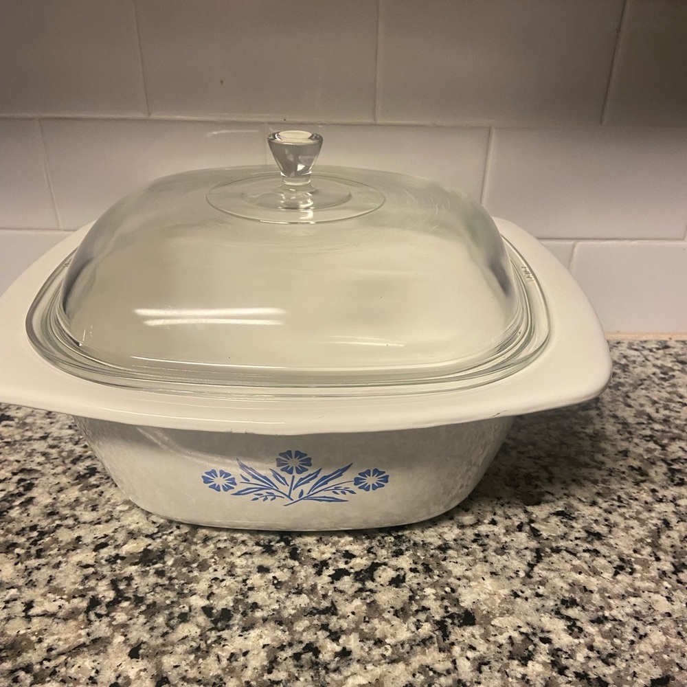 2 Quarts Corning Ware, Blue cornflower
